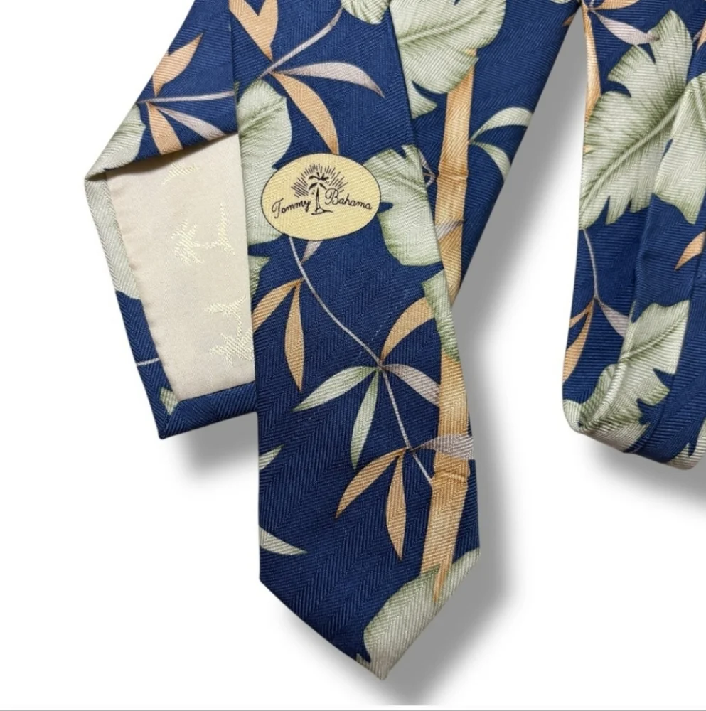 TOMMY BAHAMA Blue Silk Print Tie Tropical Plants Pattern